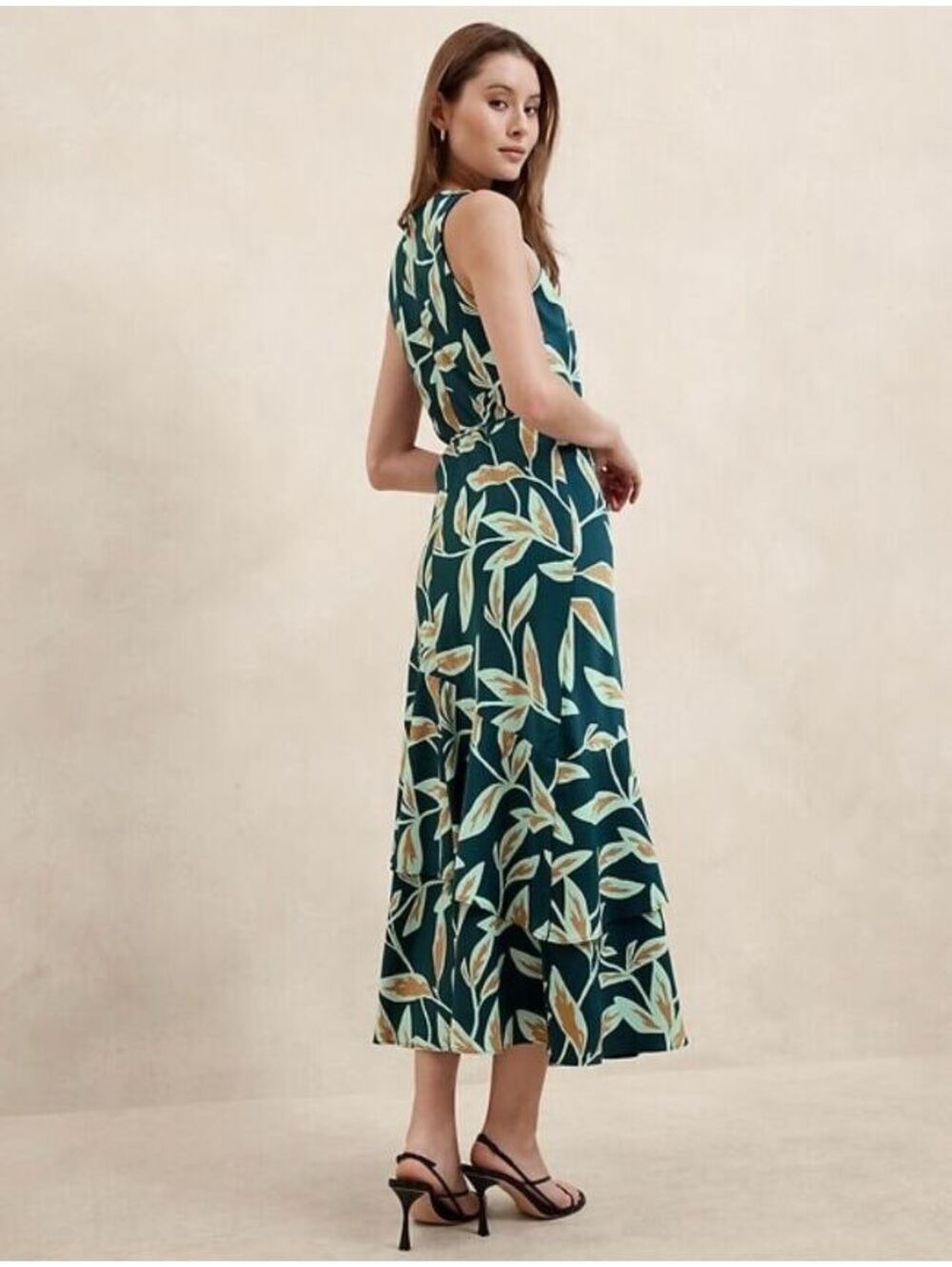 Banana Republic Tiered Midi Dress Botanical Green Small party